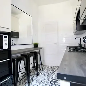 Standard By Hi5 - Rákóczi 23 Appartamento Budapest